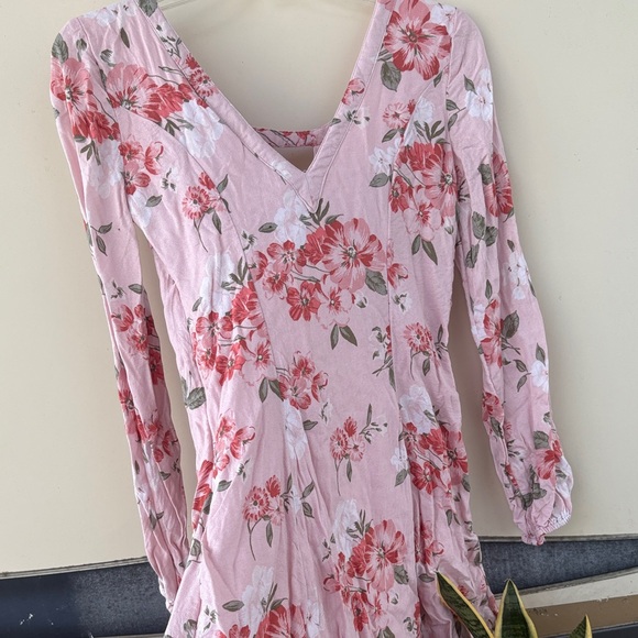 Hollister Pink Floral Long Sleeve Dress - Picture 4 of 9